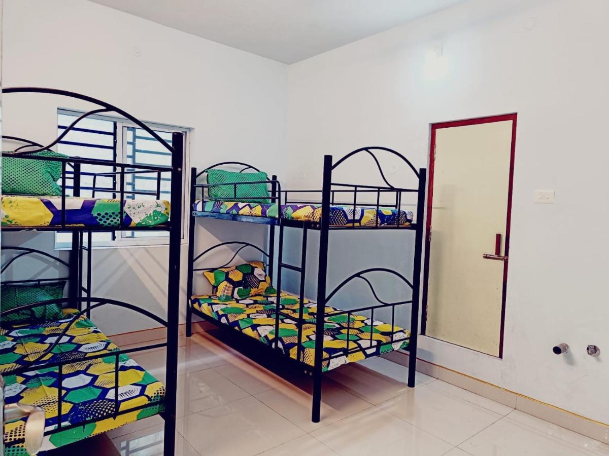 Funk Monk Hostel オーロヴィル エクステリア 写真