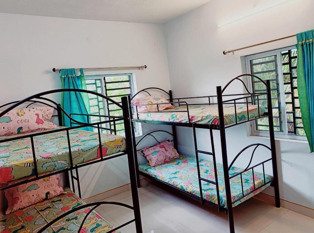 Funk Monk Hostel オーロヴィル エクステリア 写真