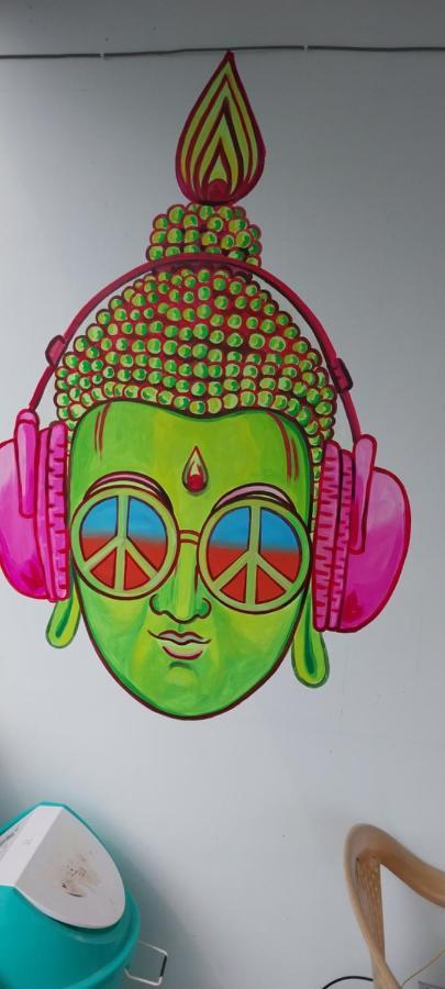 Funk Monk Hostel オーロヴィル エクステリア 写真